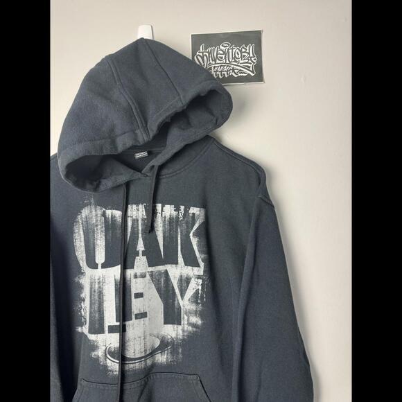 Oakley 2000s Hoodie Script - Picture 2 of 8
